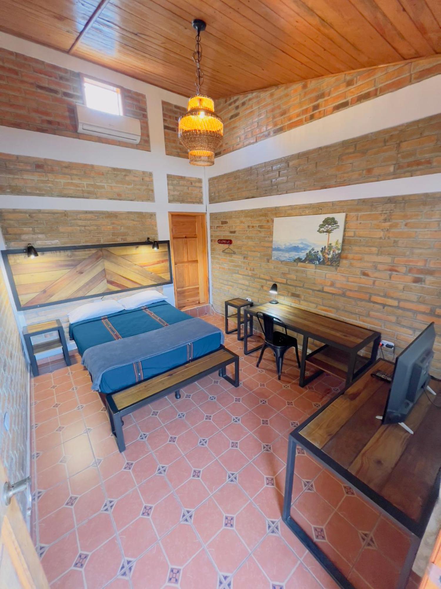 Jardin Cafe Hotel & Restaurant 그라시아스 외부 사진