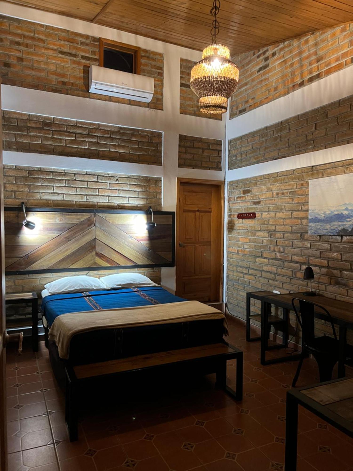 Jardin Cafe Hotel & Restaurant 그라시아스 외부 사진